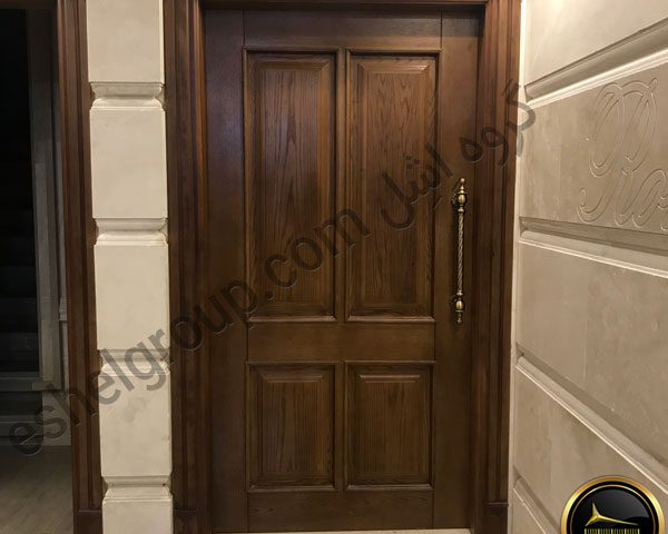 درب چوبی-wooden door